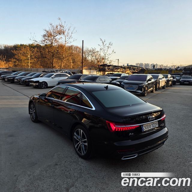 Audi A6 (C8) 45 TFSI Quattro Premium 2022 — фото 3