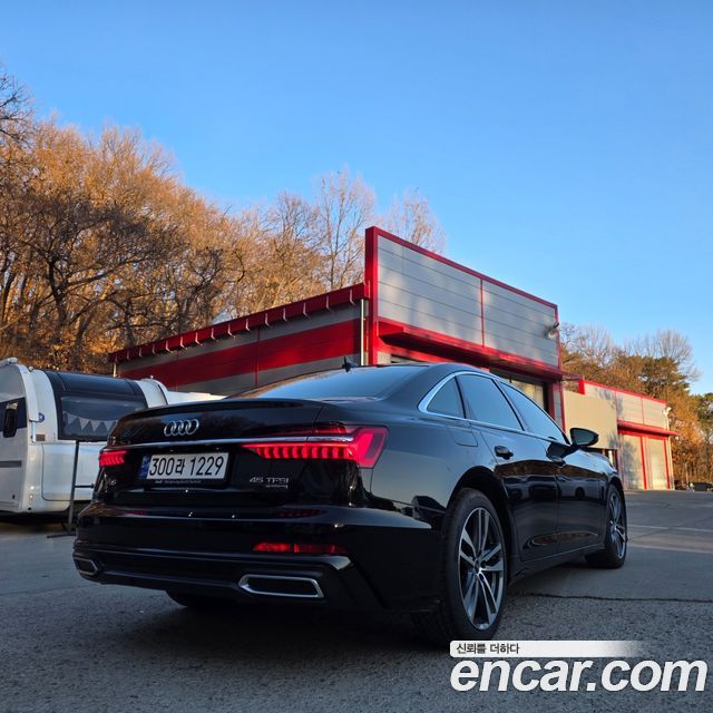 Audi A6 (C8) 45 TFSI Quattro Premium 2022 — фото 5