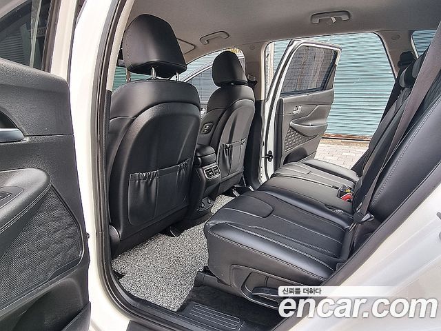 Hyundai Santa Fe HEV 1.6 2WD Prestige 2023 — фото 8