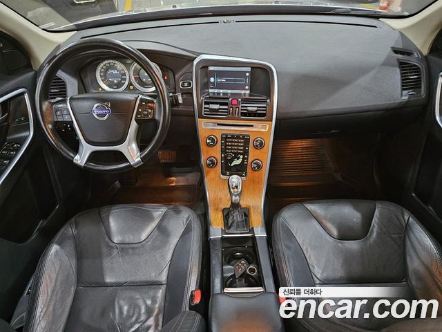Volvo XC60 D4 1st 2013 — фото 8
