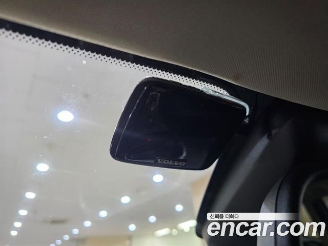 Volvo XC60 D4 1st 2013 — фото 21