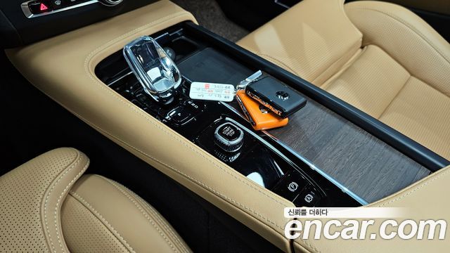 Volvo S90 B6 AWD Ultimate Bright 2023 — фото 9