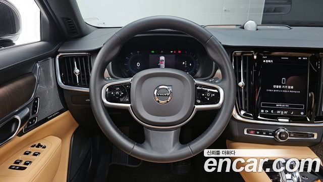 Volvo S90 B6 AWD Ultimate Bright 2023 — фото 13