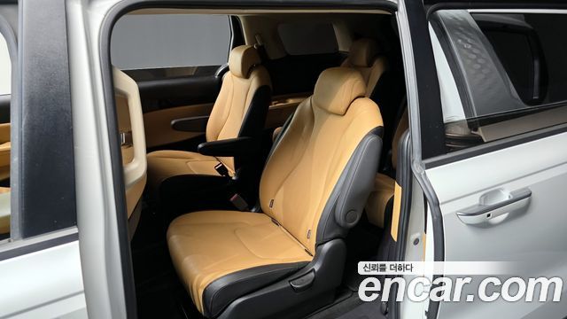 Kia Carnival (IV) Diesel 9-Seater Prestige 2023 — фото 11