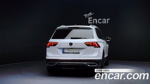 Volkswagen Tiguan (II) 2.0 TDI Premium 2021 — фото 4