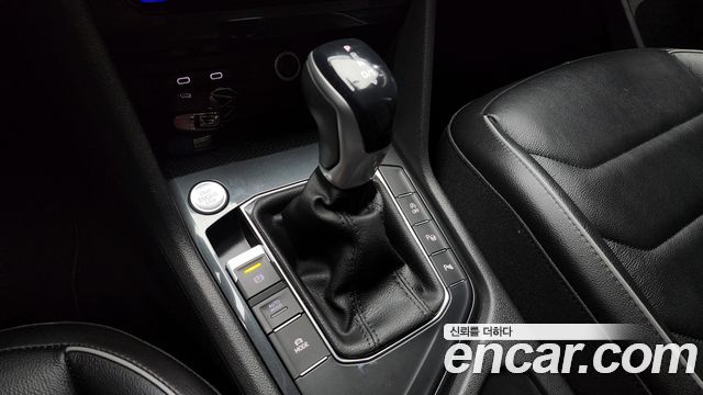 Volkswagen Tiguan (II) 2.0 TDI Premium 2021 — фото 9
