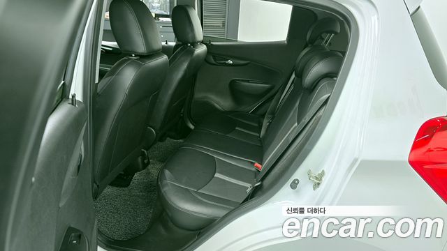 Chevrolet Spark Premier 2019 — фото 13