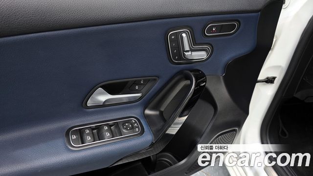 Mercedes-Benz A-Class (W177) A220 Hatchback 2019 — фото 11