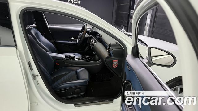 Mercedes-Benz A-Class (W177) A220 Hatchback 2019 — фото 20