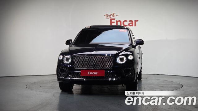 Bentley Bentayga 4.0 V8 2022 — фото 3