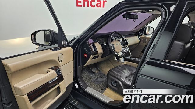 Land Rover Range Rover (IV) 4.4 SDV8 Vogue SE DIESEL 2014 — фото 11