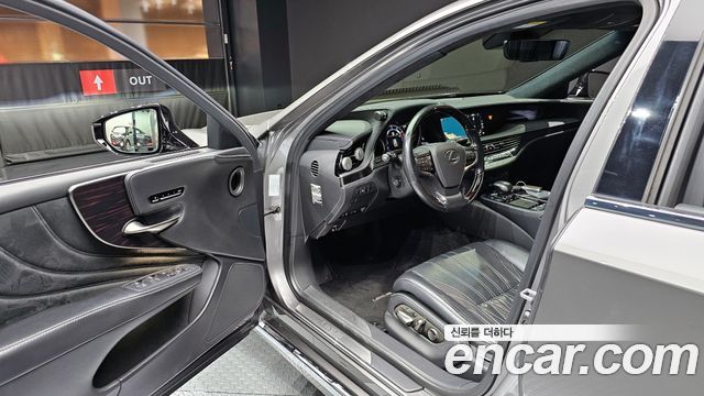 Lexus LS500 (V) 3.5 Luxury AWD 2018 — фото 11