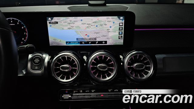 Mercedes-Benz GLB-Class (X247) GLB220 2021 — фото 14