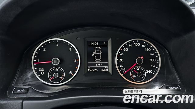 Volkswagen Tiguan 2.0 TDI Comfort 5N 2014 — фото 8