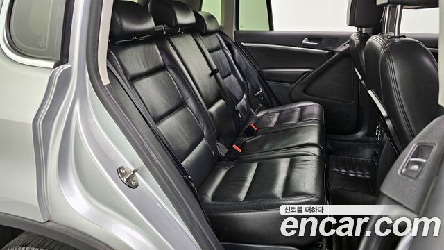 Volkswagen Tiguan 2.0 TDI Comfort 5N 2014 — фото 12