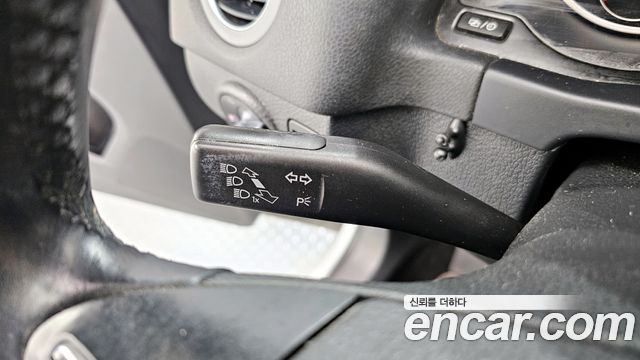 Volkswagen Tiguan 2.0 TDI Comfort 5N 2014 — фото 17