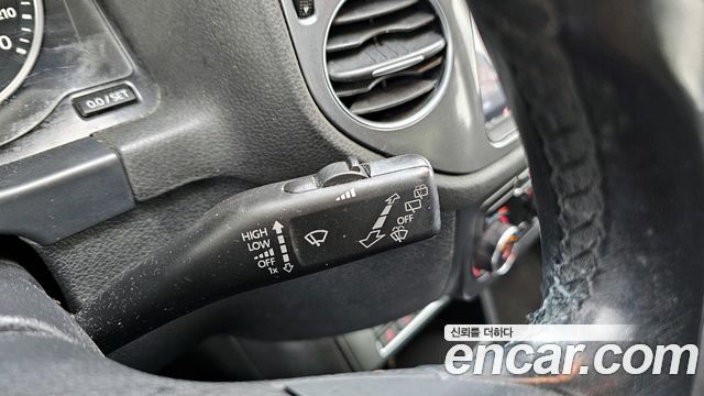 Volkswagen Tiguan 2.0 TDI Comfort 5N 2014 — фото 18