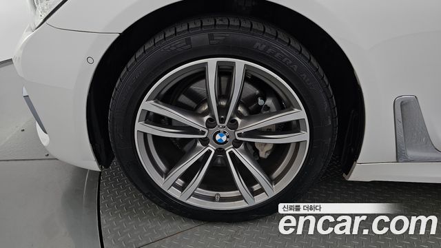 BMW 7 Series (G11) 730d xDrive M Sport 2018 — фото 5