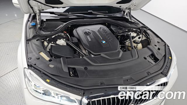 BMW 7 Series (G11) 730d xDrive M Sport 2018 — фото 6