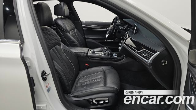 BMW 7 Series (G11) 730d xDrive M Sport 2018 — фото 11