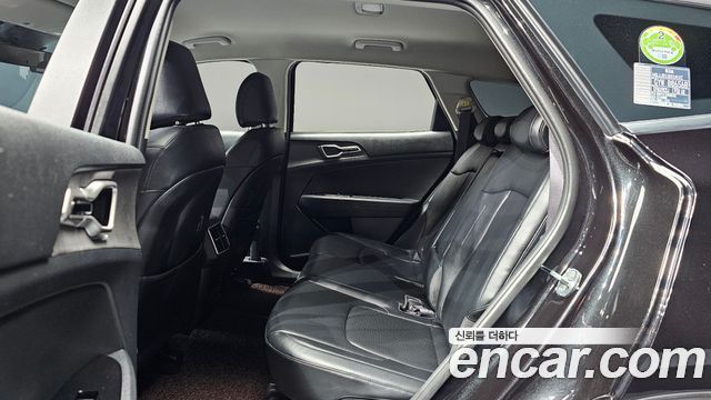 Kia Sportage (V) Diesel 2.0 2WD Prestige 2022 — фото 18