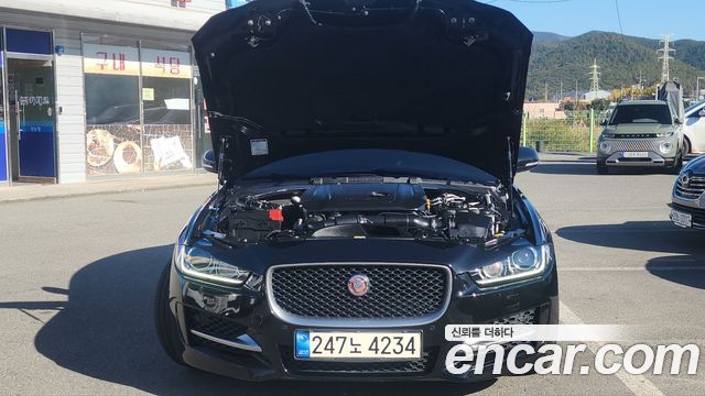 Jaguar XE 20d R-Sport 2017 — фото 5