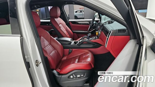 Porsche Cayenne (PO536) 3.0 Coupe 2020 — фото 10