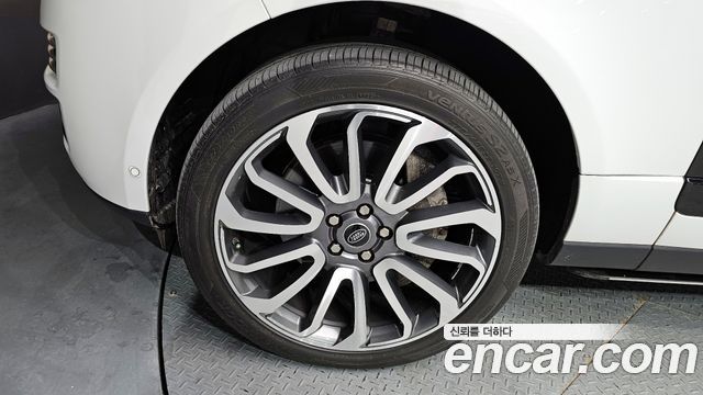 Land Rover Range Rover (IV) 4.4 SDV8 AB DIESEL 2015 — фото 5