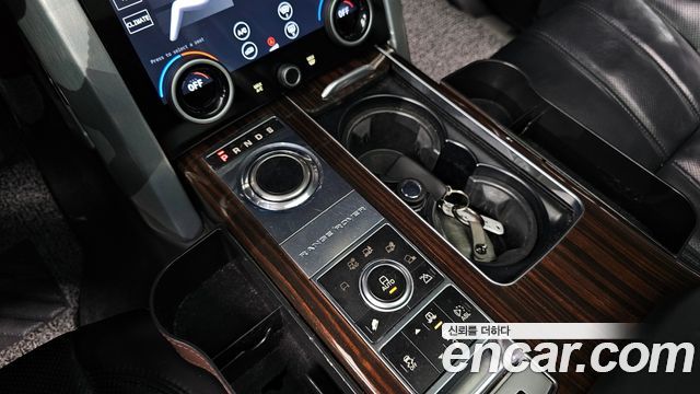 Land Rover Range Rover (IV) 4.4 SDV8 AB DIESEL 2015 — фото 9