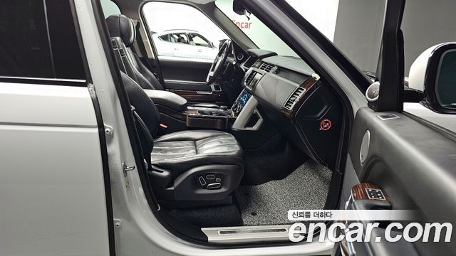Land Rover Range Rover (IV) 4.4 SDV8 AB DIESEL 2015 — фото 15