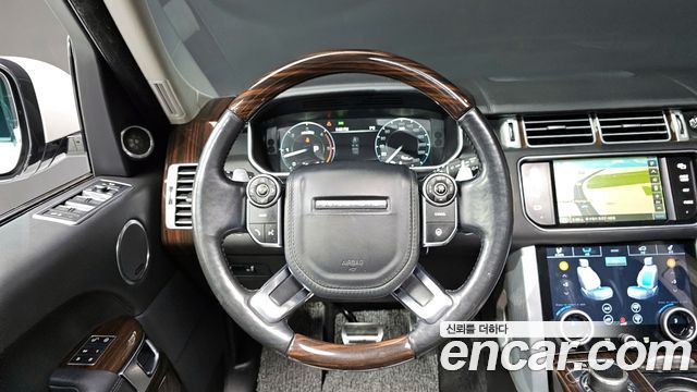 Land Rover Range Rover (IV) 4.4 SDV8 AB DIESEL 2015 — фото 17