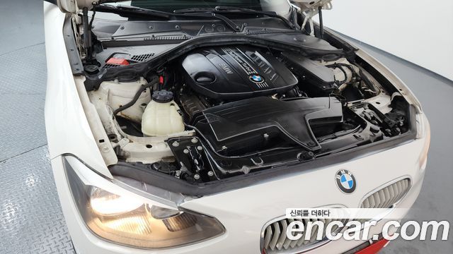 BMW 1 Series (F20) 118d Urban 5Dr 2014 — фото 6