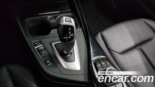 BMW 1 Series (F20) 118d Urban 5Dr 2014 — фото 9