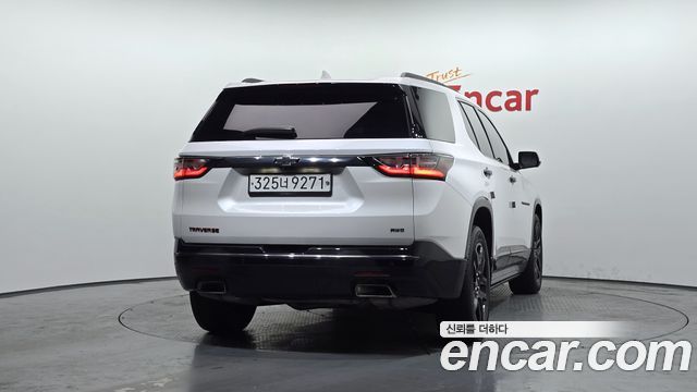 Chevrolet Traverse 3.6 AWD Redline 2020 — фото 4