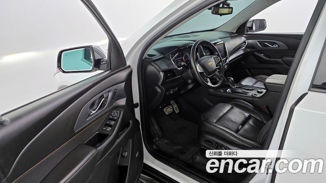 Chevrolet Traverse 3.6 AWD Redline 2020 — фото 10