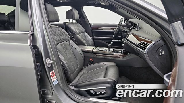 BMW 7 Series (G11) 750Li xDrive 2016 — фото 10