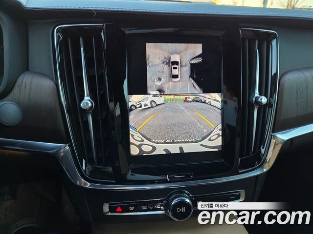 Volvo S90 B5 Ultimate Bright 2024 — фото 17