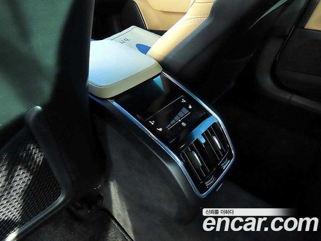 Volvo S90 B5 Ultimate Bright 2024 — фото 19