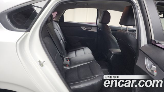 Kia K3 (II) 1.6 Trendy 2022 — фото 12