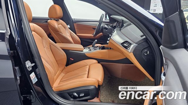 BMW 5 Series (G30) 520d M Sport package 2018 — фото 10