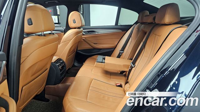 BMW 5 Series (G30) 520d M Sport package 2018 — фото 12