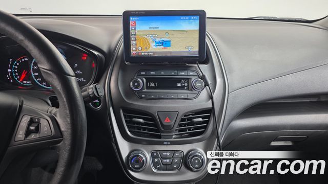 Chevrolet Spark LT 2019 — фото 15