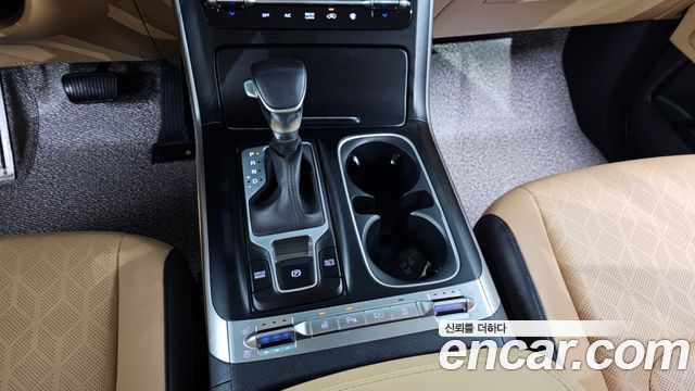 Kia Carnival (IV) Diesel 9-Seater Prestige 2023 — фото 9
