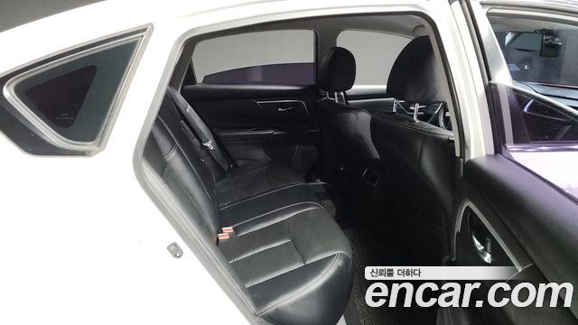 Nissan Altima 2.5 Smart L33 2017 — фото 12
