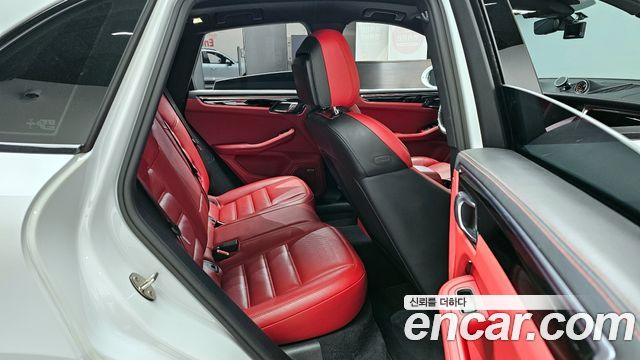 Porsche Macan 2.9 GTS 95B 2021 — фото 12