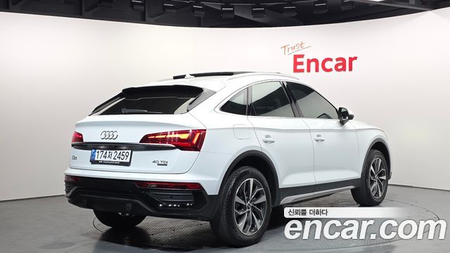 Audi Q5 (FY) 40 TDI Quattro Sportback 2021 — фото 2