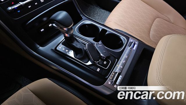 Kia Carnival (IV) Gasoline 9-Seater Prestige 2023 — фото 9