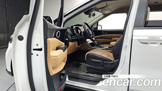 Kia Carnival (IV) Gasoline 9-Seater Prestige 2023 — фото 10