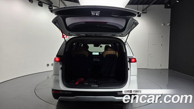 Kia Carnival (IV) Gasoline 9-Seater Prestige 2023 — фото 20