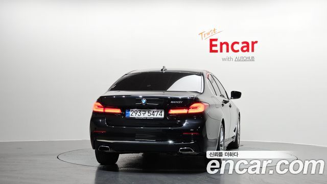 BMW 5 Series (G30) 520i Luxury 2023 — фото 4